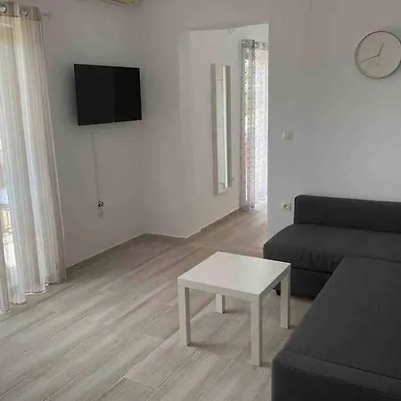 Maria'S Apartment Кастросикия Экстерьер фото